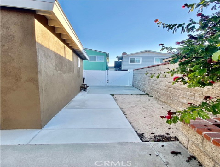 3 Bed Home to Rent in Newport Beach, California