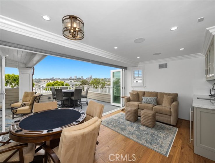 4 Bed Home for Sale in Newport Beach, California