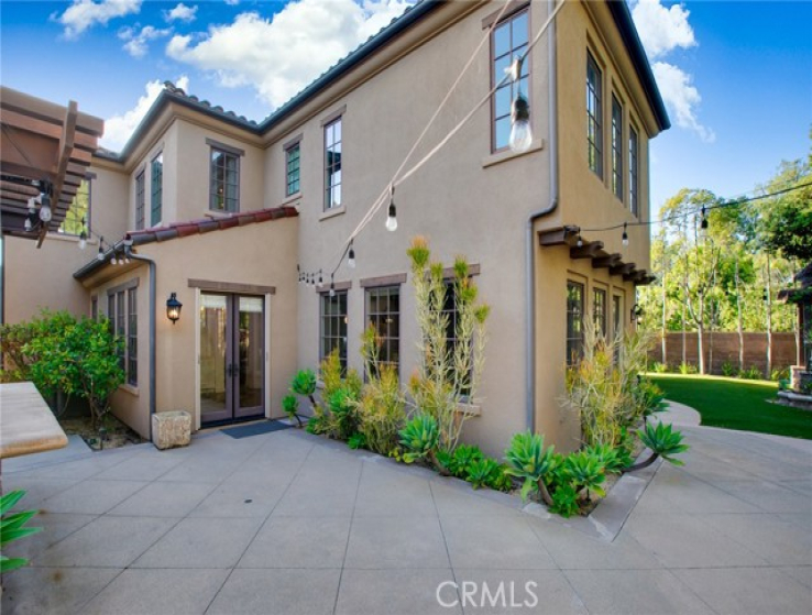 5 Bed Home for Sale in Irvine, California