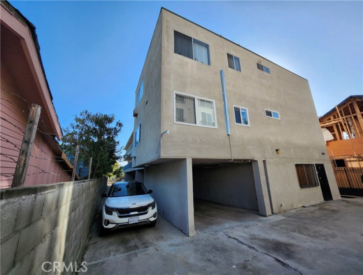  Income Home for Sale in Los Angeles, California