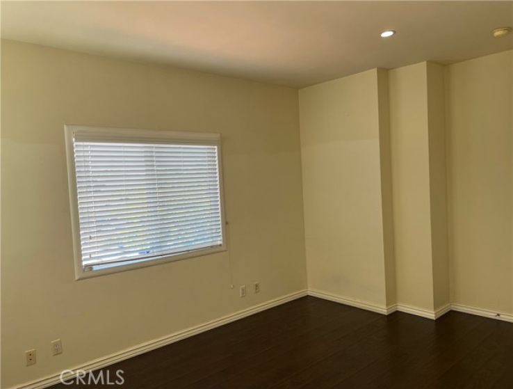 5 Bed Home to Rent in North Hollywood, California