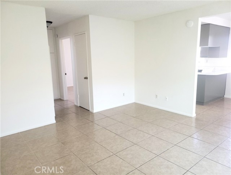 1 Bed Home to Rent in Huntington Beach, California