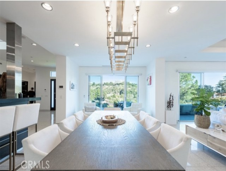 7 Bed Home for Sale in Los Angeles, California