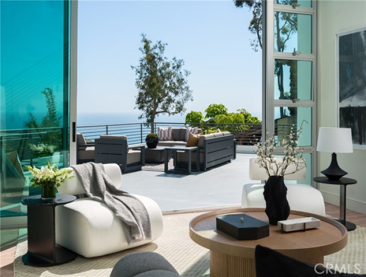 4 Bed Home for Sale in Laguna Beach, California