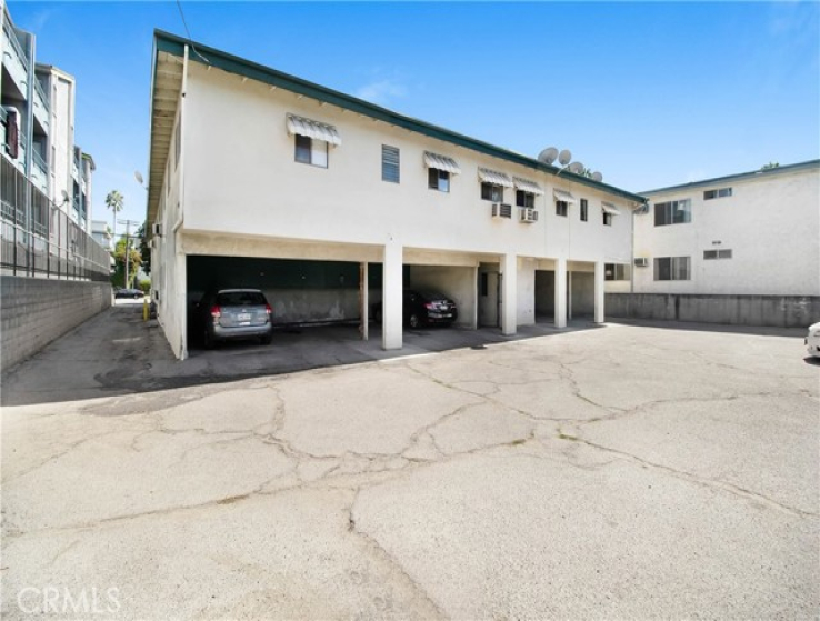  Income Home for Sale in Valley Village, California