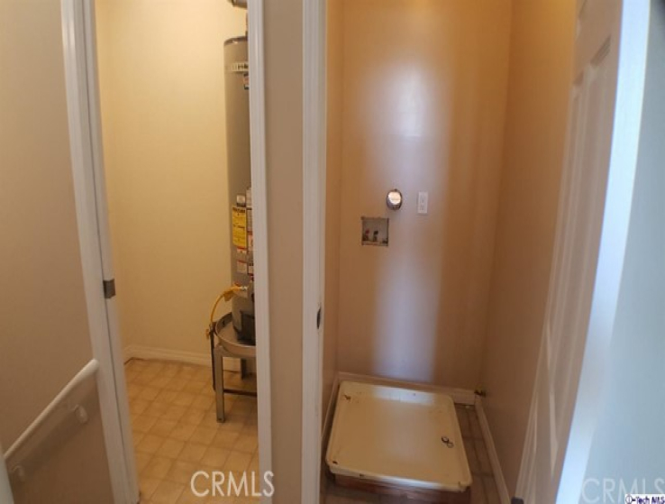 3 Bed Home to Rent in Glendale, California