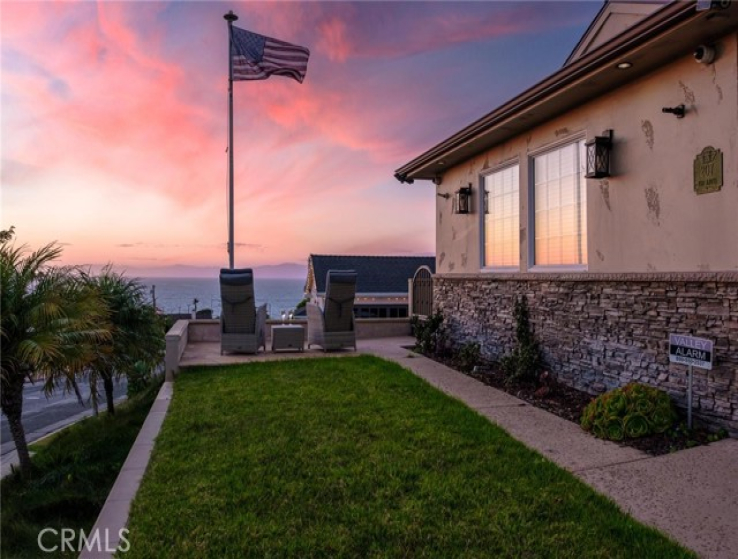 3 Bed Home for Sale in Redondo Beach, California