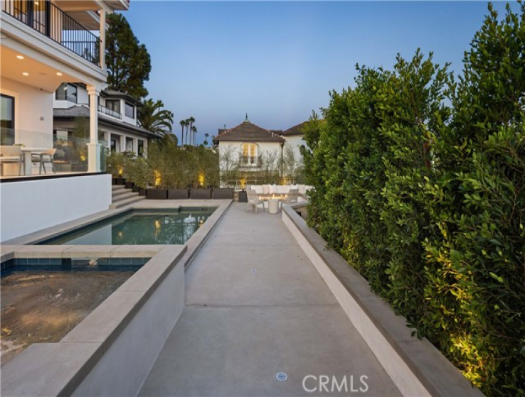 4 Bed Home for Sale in Newport Beach, California