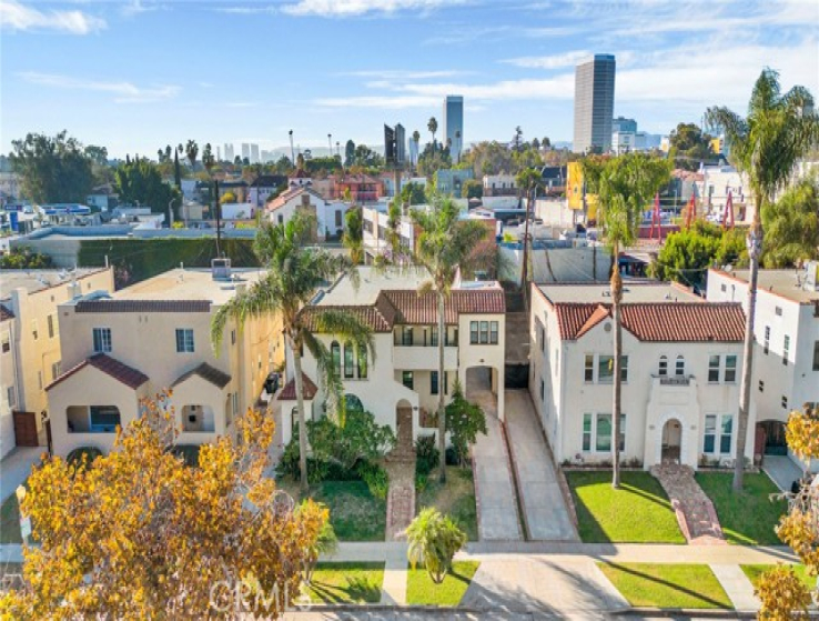 4 Bed Home for Sale in Los Angeles, California