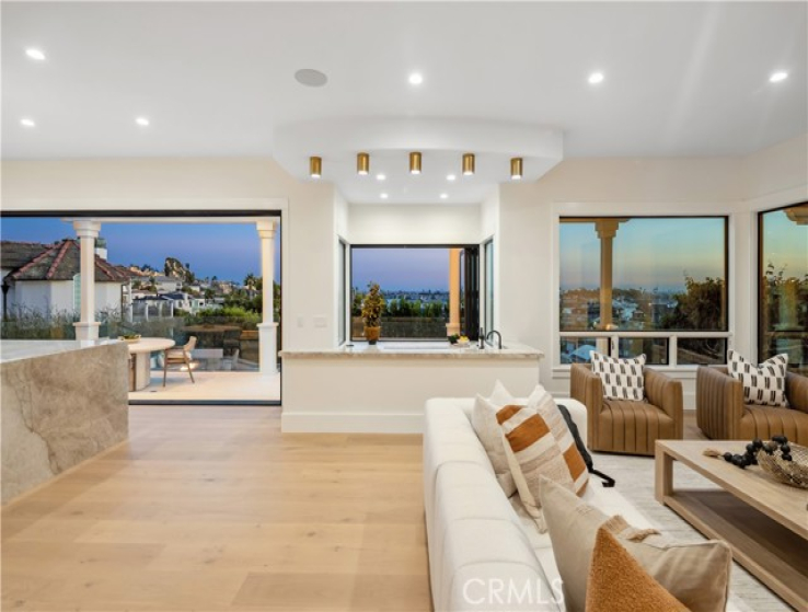 4 Bed Home for Sale in Newport Beach, California