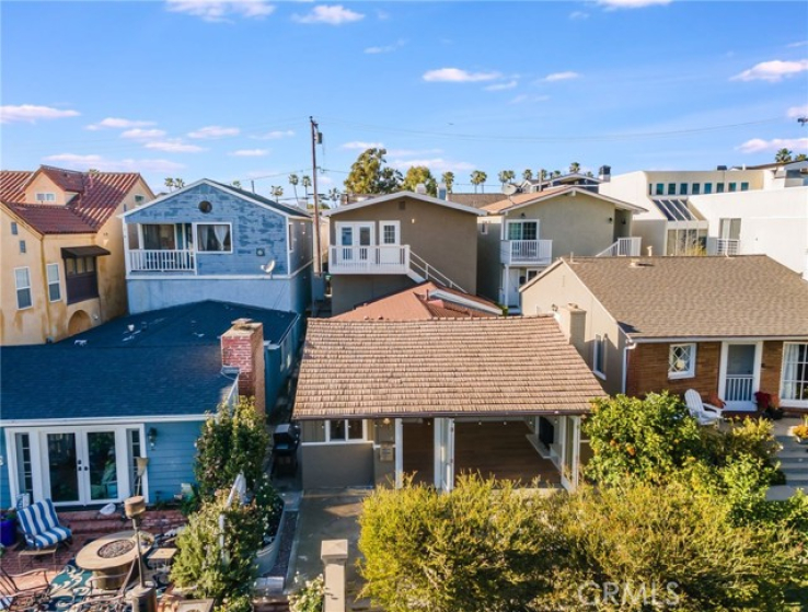  Income Home for Sale in Corona del Mar, California