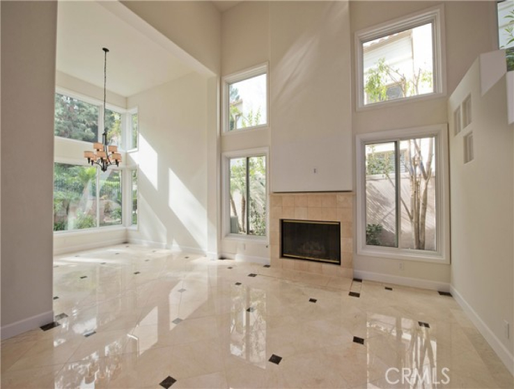 4 Bed Home for Sale in Calabasas, California