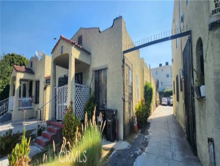  Income Home for Sale in Los Angeles, California