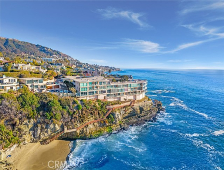 2 Bed Home for Sale in Laguna Beach, California