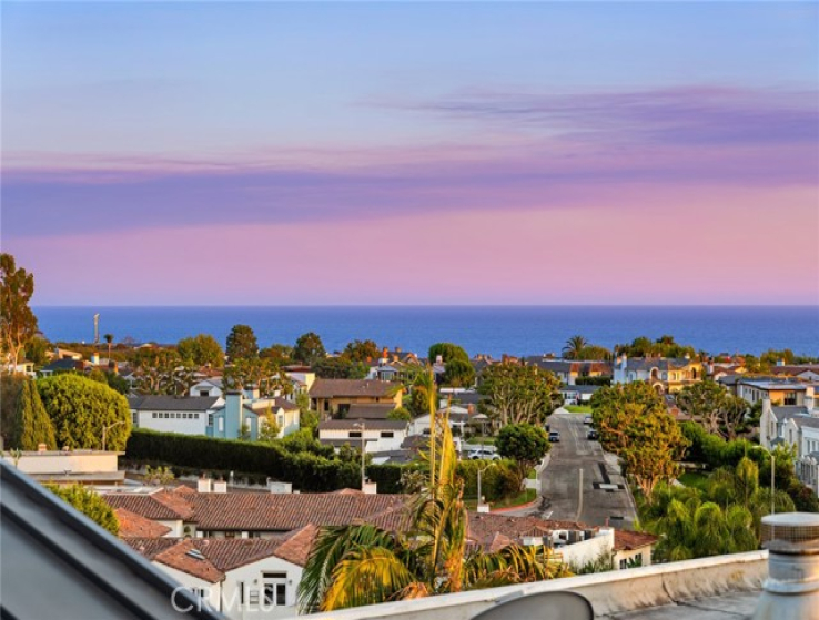 4 Bed Home for Sale in Corona del Mar, California