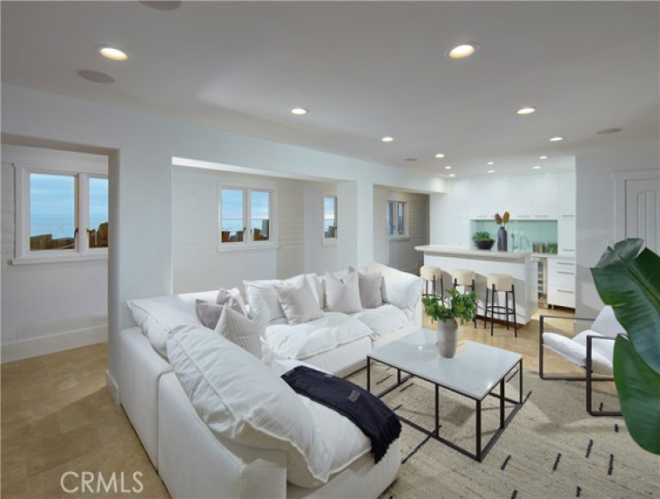 8 Bed Home for Sale in Laguna Beach, California