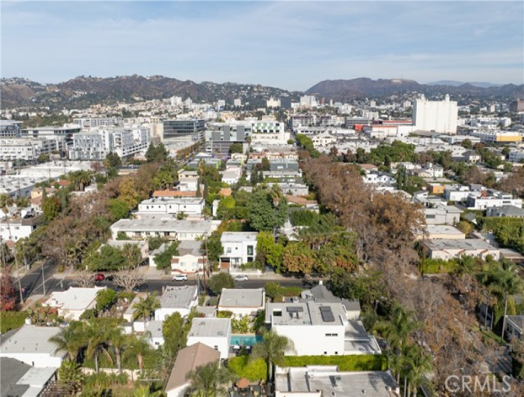 5 Bed Home for Sale in Los Angeles, California