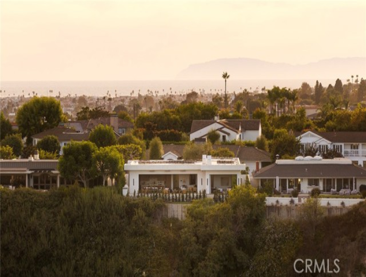 4 Bed Home for Sale in Newport Beach, California