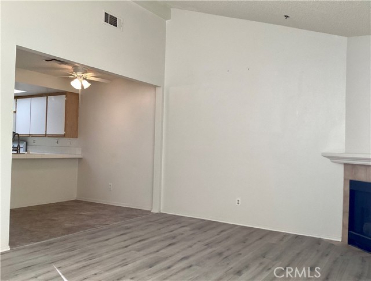 2 Bed Home to Rent in Lancaster, California