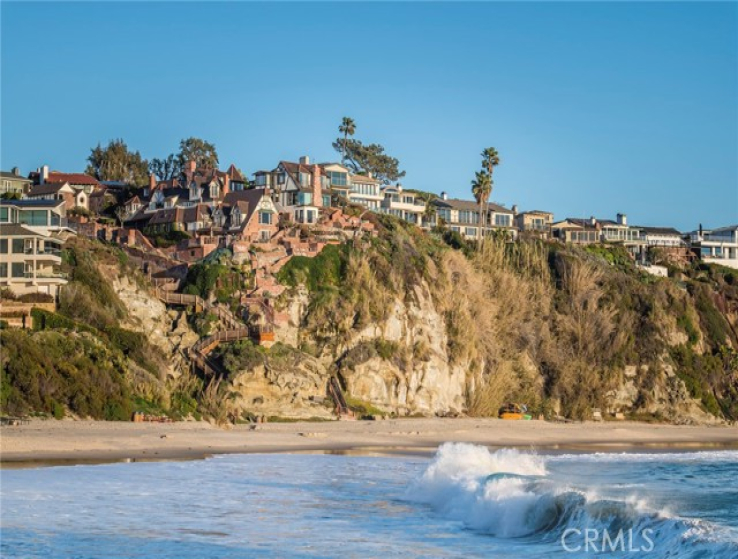 6 Bed Home for Sale in Laguna Beach, California