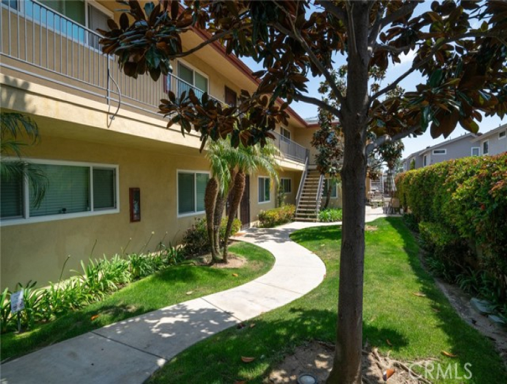  Income Home for Sale in Costa Mesa, California