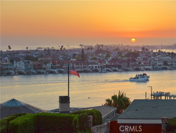 4 Bed Home for Sale in Corona del Mar, California