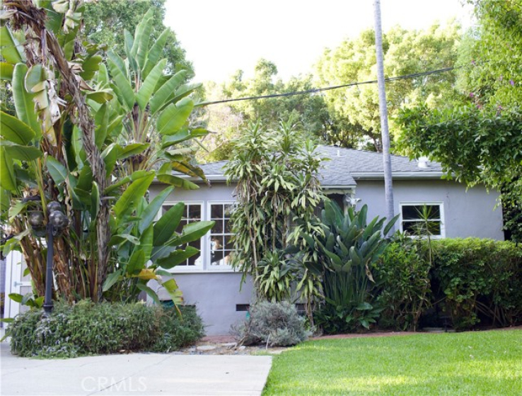 1 Bed Home for Sale in West Hollywood, California