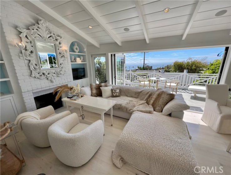 2 Bed Home for Sale in Laguna Beach, California