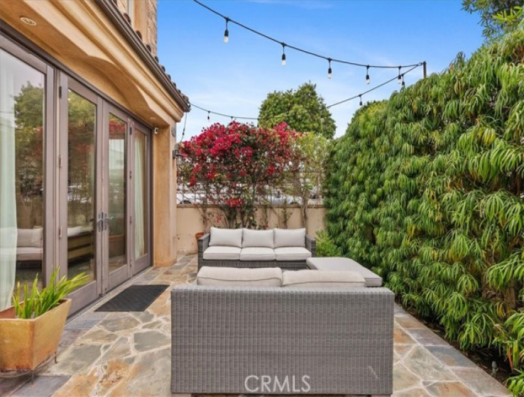 3 Bed Home for Sale in Corona del Mar, California