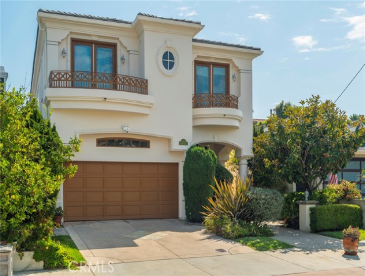 4 Bed Home to Rent in Manhattan Beach, California