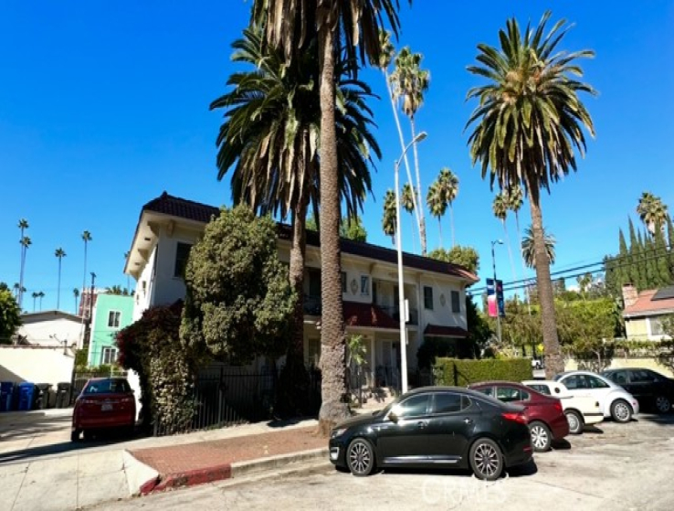 4 Bed Home for Sale in Los Feliz, California