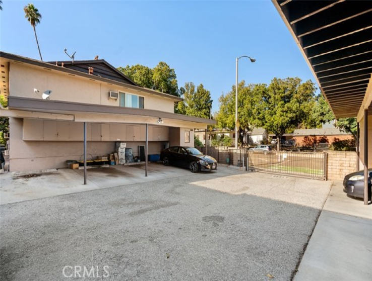  Income Home for Sale in Pasadena, California