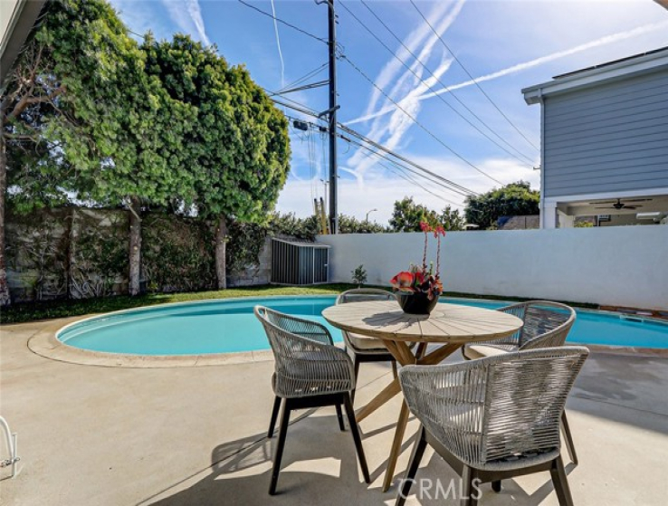 4 Bed Home for Sale in Manhattan Beach, California