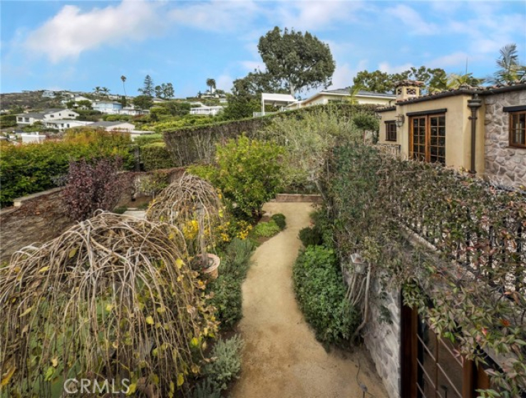 4 Bed Home for Sale in Laguna Beach, California