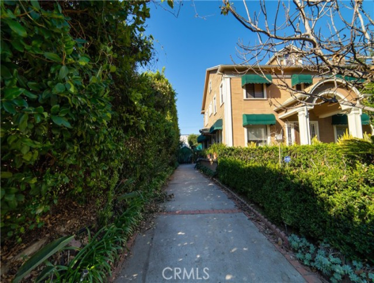  Income Home for Sale in Los Angeles, California