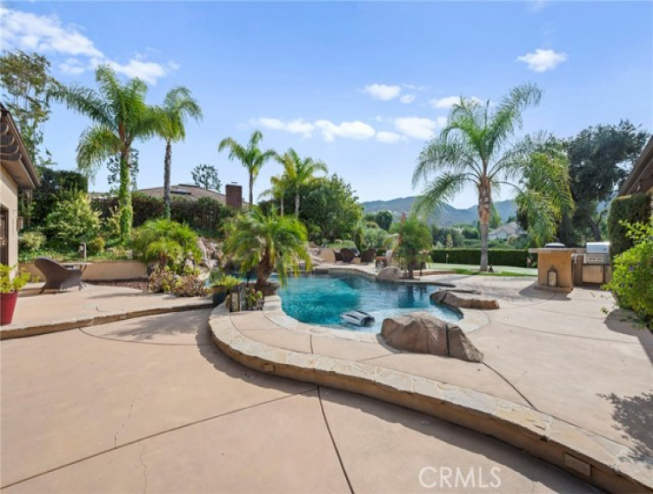 5 Bed Home for Sale in Murrieta, California