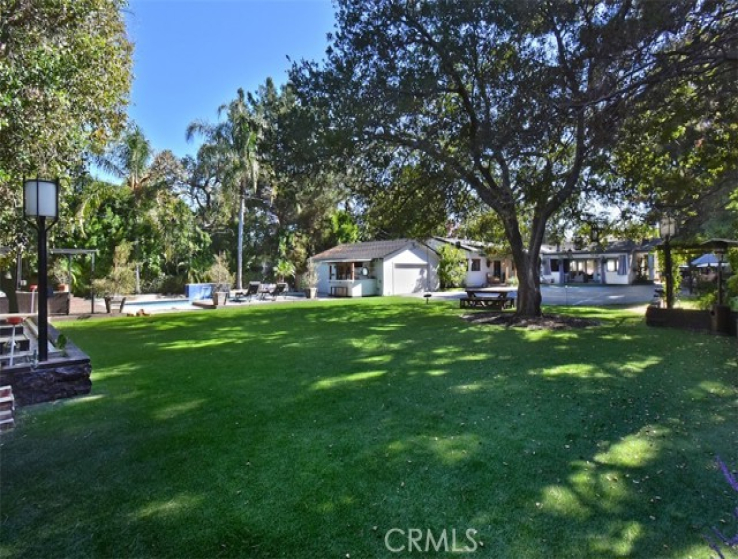 4 Bed Home for Sale in Toluca Lake, California