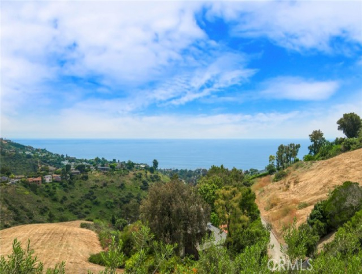 6 Bed Home for Sale in Laguna Beach, California