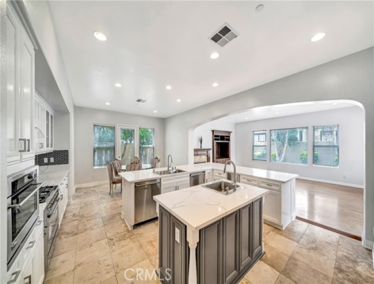 6 Bed Home for Sale in Calabasas, California