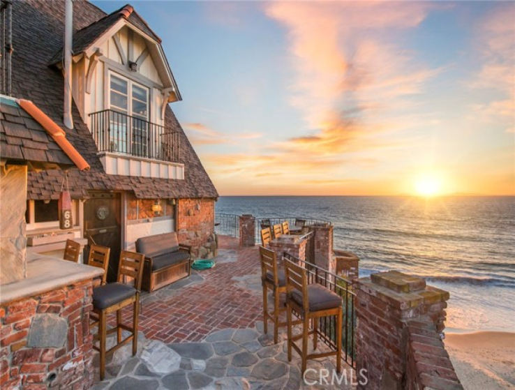 6 Bed Home for Sale in Laguna Beach, California