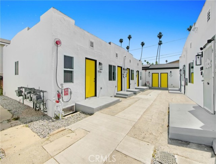  Income Home for Sale in Los Angeles, California