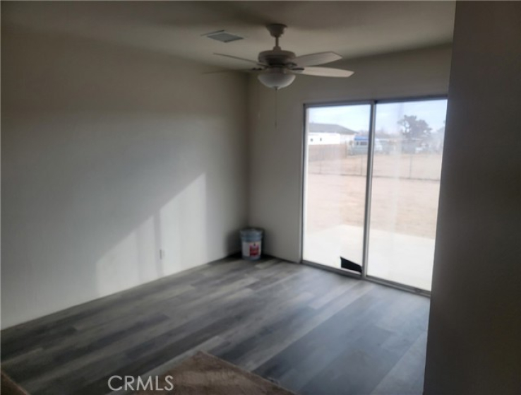 3 Bed Home to Rent in Hesperia, California