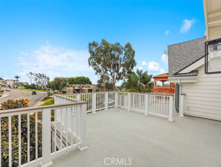 4 Bed Home to Rent in Newport Beach, California