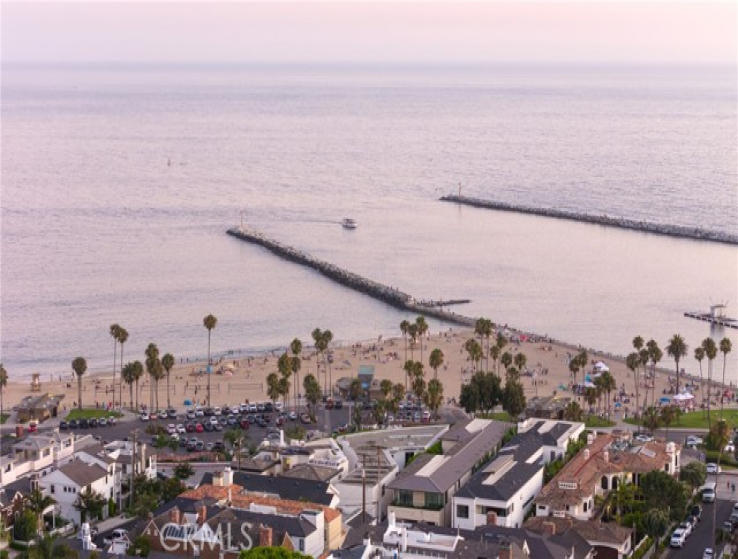 4 Bed Home for Sale in Corona del Mar, California