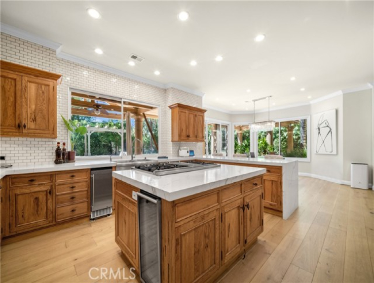 6 Bed Home for Sale in Calabasas, California