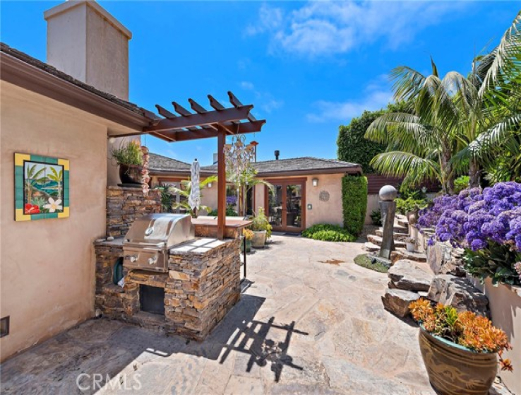 3 Bed Home for Sale in Laguna Beach, California