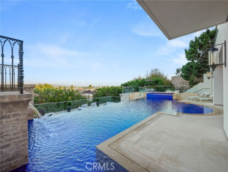 6 Bed Home for Sale in Newport Beach, California