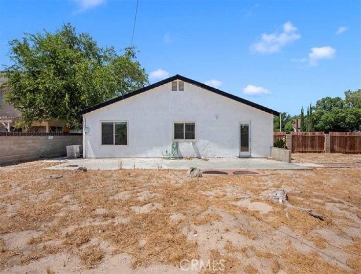 4 Bed Home to Rent in Lancaster, California