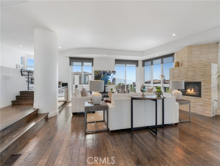 6 Bed Home for Sale in Manhattan Beach, California