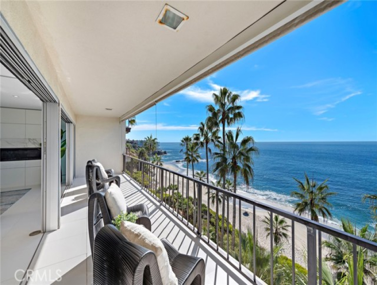 2 Bed Home for Sale in Laguna Beach, California